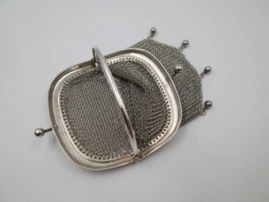 Sterling silver double mesh purse. Half moon clutch frame. Balls clasp. 1930's. Europe